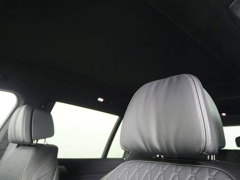 Used 2026 BMW X7 M60i image 12