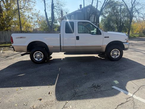 Used 1999 Ford F250 4x4 SuperCab Super Duty image 4