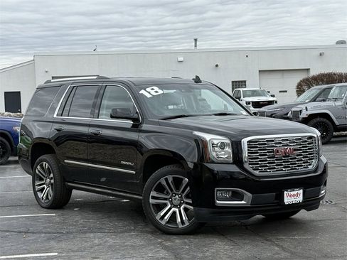 Used 2018 GMC Yukon Denali w/ Denali Ultimate Package image 2