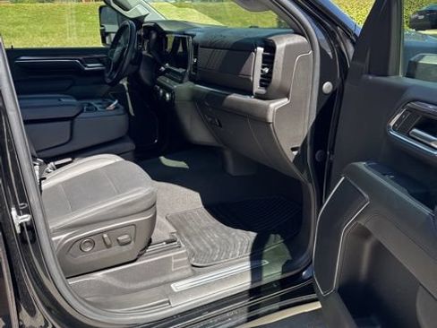 Used 2024 Chevrolet Silverado 2500 LTZ AWD/4WD image 15