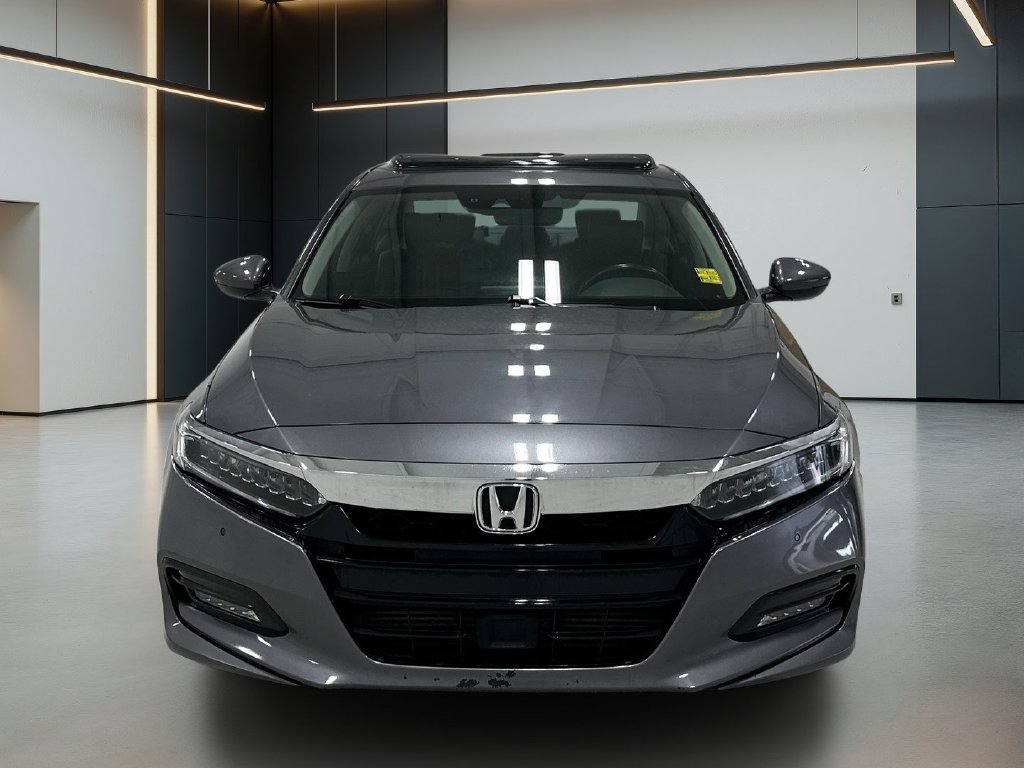 Used 2018 Honda Accord Touring image 9