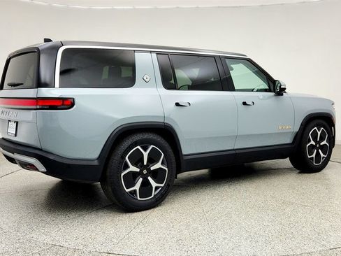 Used 2024 Rivian R1S Adventure AWD/4WD image 5
