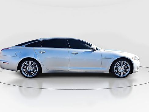 Used 2015 Jaguar XJ L Portfolio RWD image 4