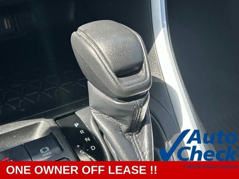 Used 2022 Toyota RAV4 XLE AWD/4WD image 31