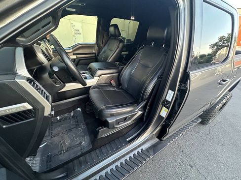Used 2016 Ford F150 Lariat w/ Equipment Group 502A Luxury AWD/4WD image 9