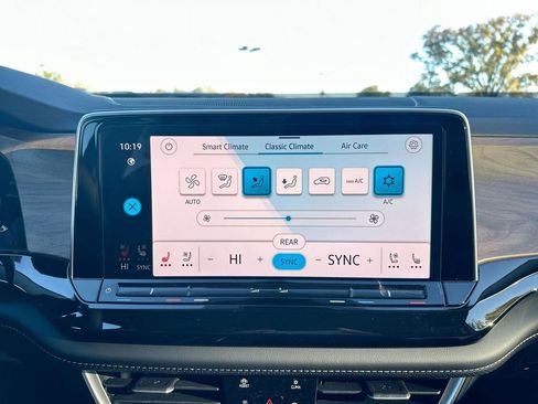 New 2026 Volkswagen Atlas SE image 43