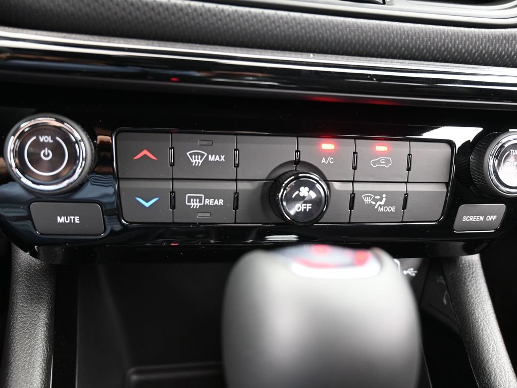 New 2026 Jeep Compass Latitude AWD/4WD image 19