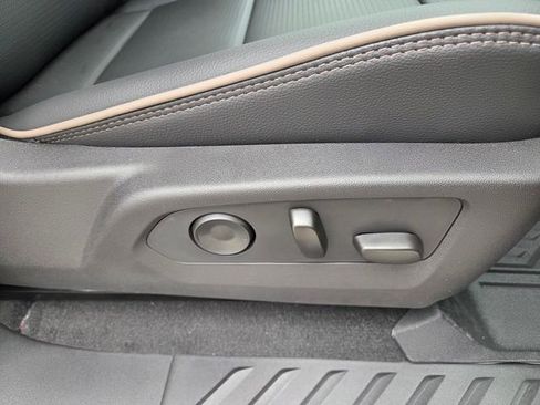 New 2026 GMC Canyon Denali AWD/4WD image 15