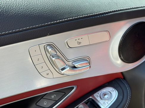 Used 2023 Mercedes-Benz GLC 300 4MATIC Coupe image 10
