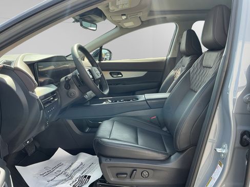 Used 2025 Nissan Murano Platinum w/ Cargo Package AWD/4WD image 9