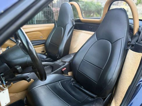 Used 2001 Porsche Boxster image 21