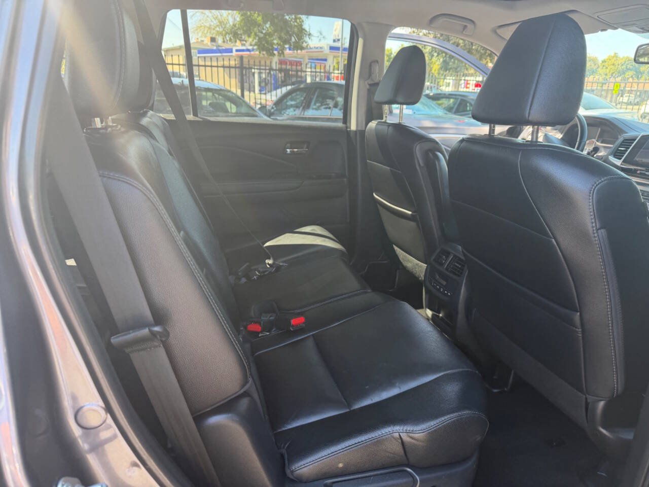 Used 2017 Honda Pilot EX-L image 9