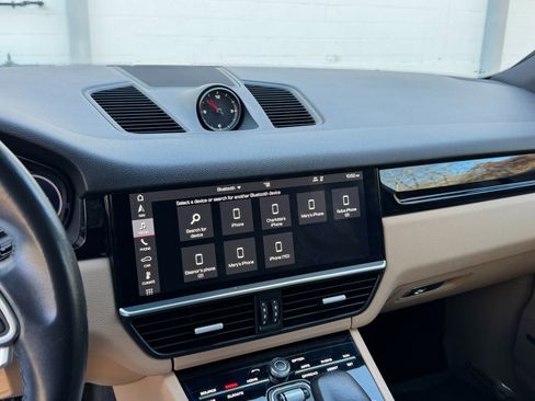 Used 2019 Porsche Cayenne image 34