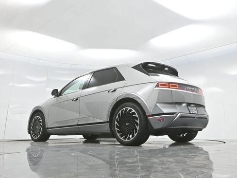 Used 2024 Hyundai Ioniq 5 Limited image 74