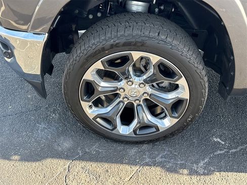 Used 2023 RAM 1500 Limited image 12