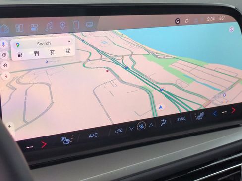 New 2025 Chevrolet Traverse LT w/ Enhanced Driving Package image 14