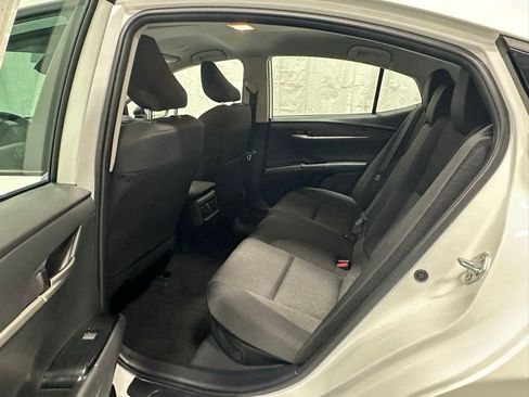 Used 2025 Toyota Camry LE image 43