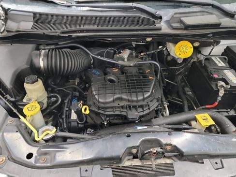 Used 2017 Dodge Grand Caravan GT FWD image 24