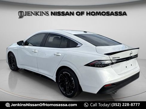 New 2026 Nissan Sentra SR w/ Floor Mat Package FWD image 5