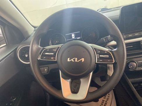 Used 2024 Kia Forte LXS w/ LXS Technology Package image 34