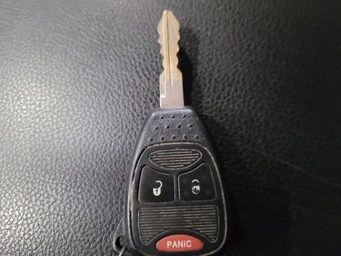 Used 2015 Jeep Wrangler Unlimited Sahara AWD/4WD image 32