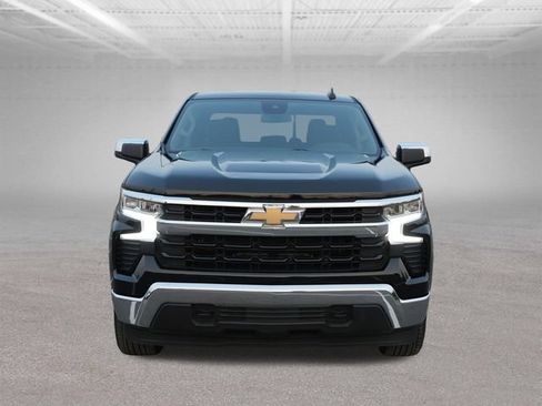 Used 2025 Chevrolet Silverado 1500 LT AWD/4WD image 2