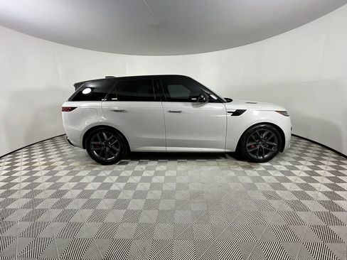 Certified 2024 Land Rover Range Rover Sport Dynamic SE image 5