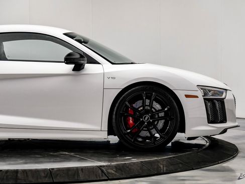 Used 2018 Audi R8 V10 image 28