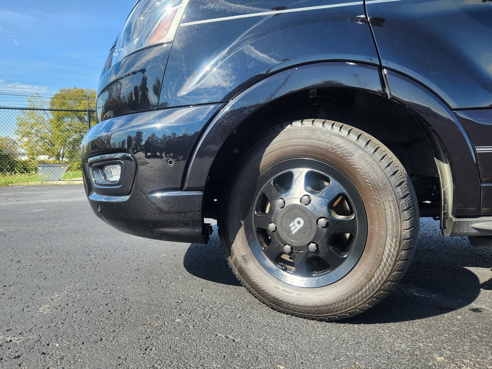 Used 2023 Ford Transit 150 Low Roof AWD image 19
