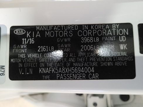 Used 2017 Kia Forte LX image 33