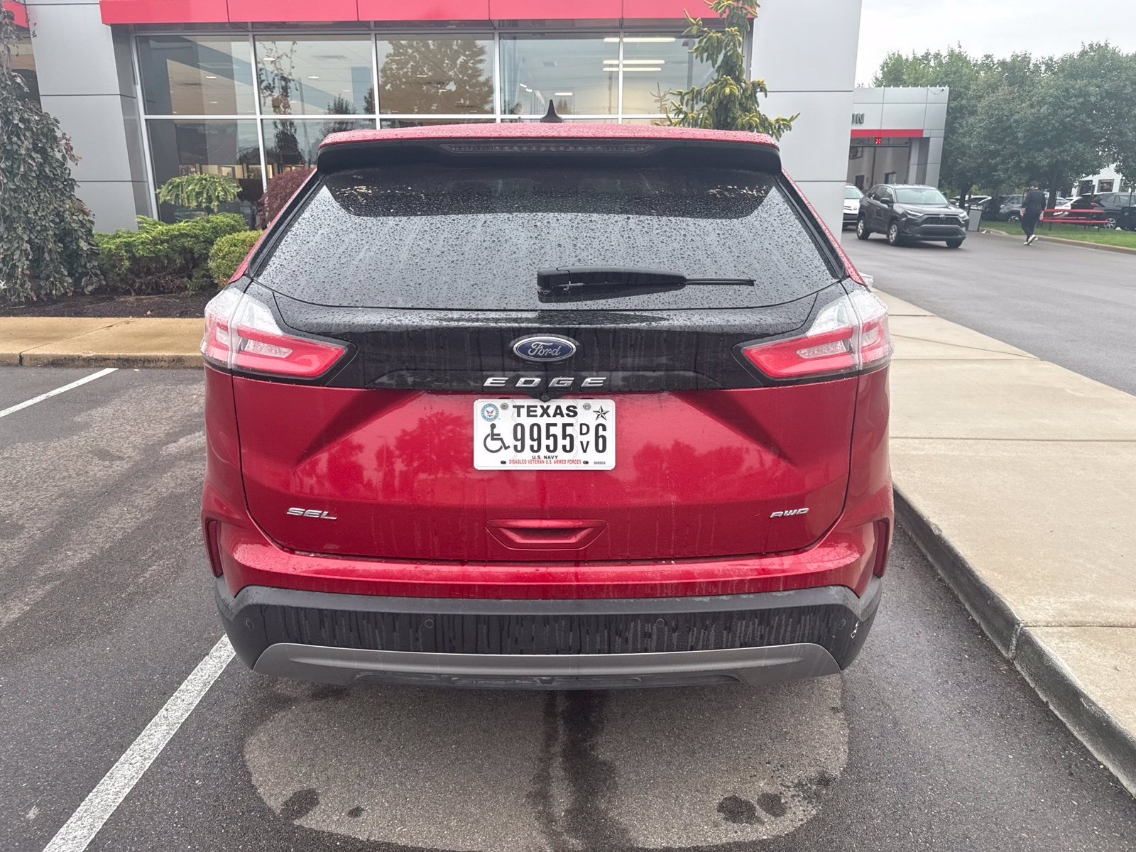 Used 2021 Ford Edge SEL w/ Convenience Package AWD/4WD image 6