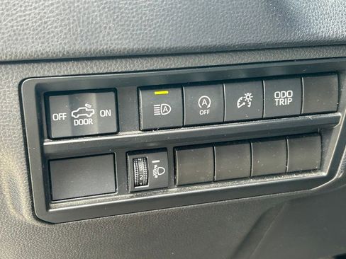 Used 2023 Toyota Tundra SR5 AWD/4WD image 24