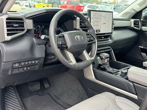 Used 2023 Toyota Tundra Limited image 11