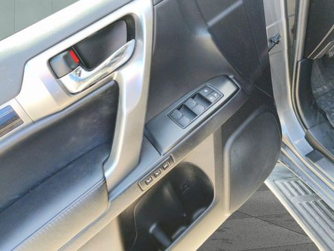 Certified 2022 Lexus GX 460 Premium w/ Accessory Package AWD/4WD image 9