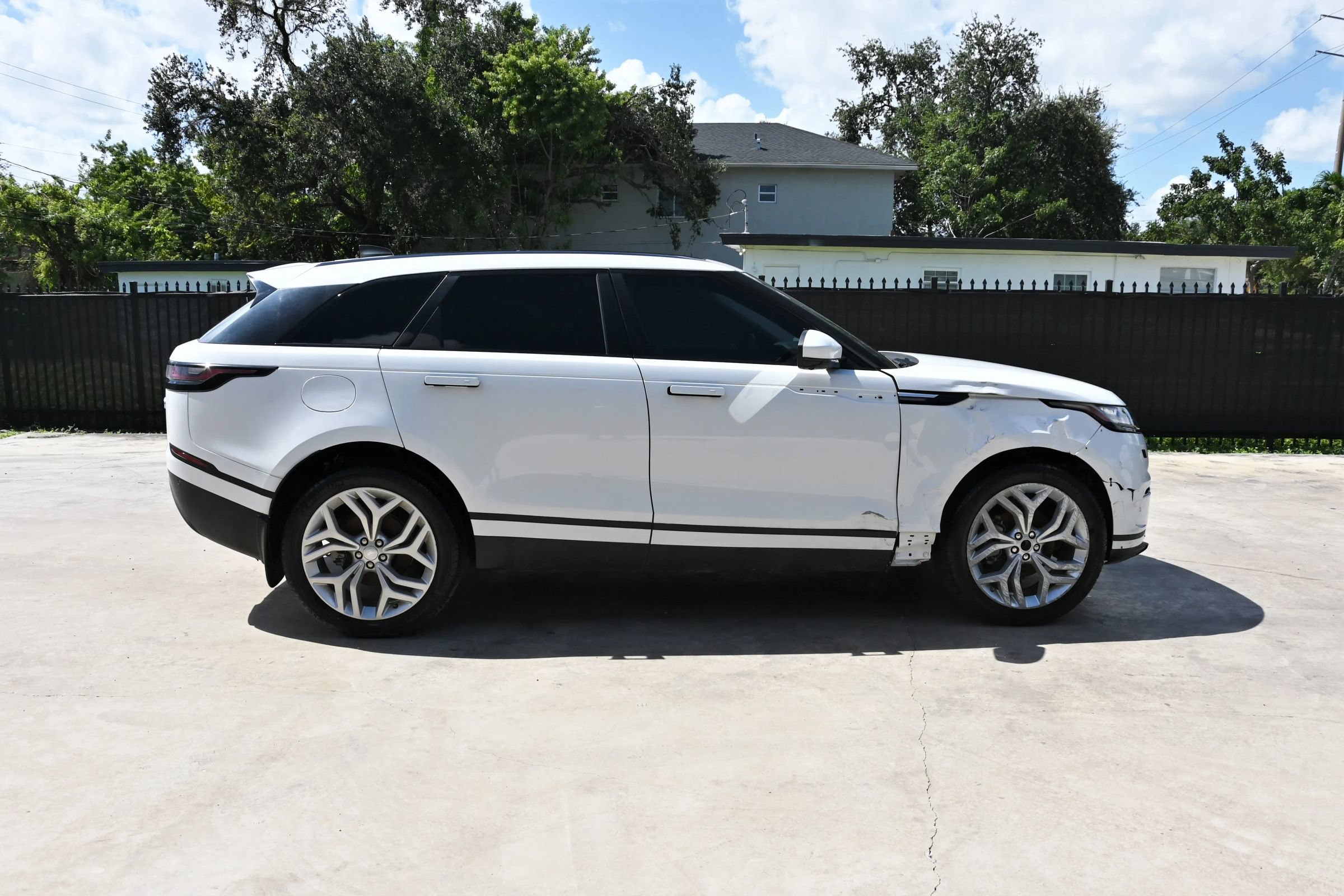 Used 2020 Land Rover Range Rover Velar S AWD/4WD image 7
