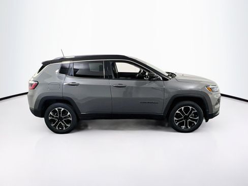 Used 2022 Jeep Compass Limited AWD/4WD image 4