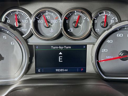 Used 2021 Chevrolet Suburban LT image 33