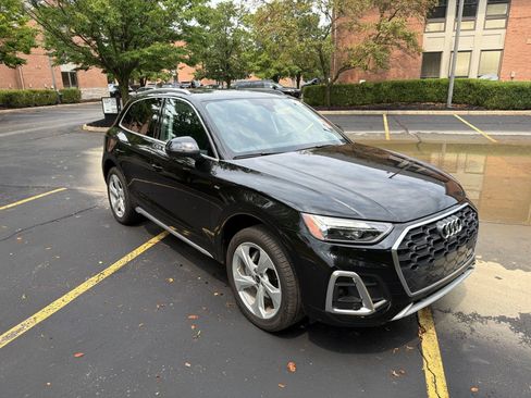 Used 2025 Audi Q5 2.0T Premium Plus w/ Premium Plus Package AWD/4WD image 3