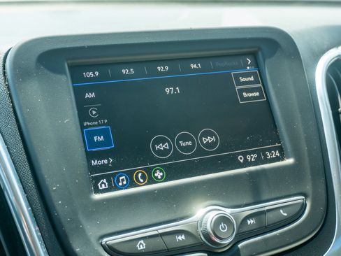 Used 2022 Chevrolet Equinox LT FWD image 23