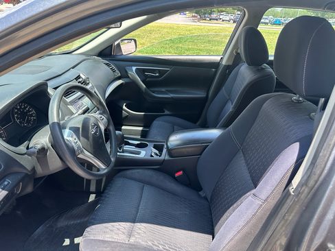 Used 2018 Nissan Altima 2.5 S w/ S Convenience Package FWD image 17