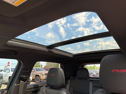 Used 2024 Chevrolet TrailBlazer RS w/ Convenience Package FWD image 19