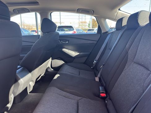 Used 2023 Honda Accord EX image 9