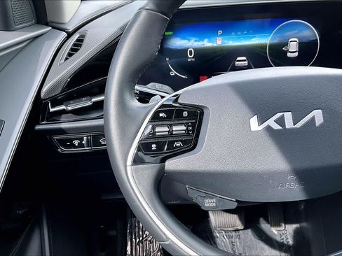 Used 2023 Kia Niro Wind FWD image 25