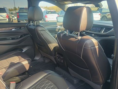 Used 2023 Buick Enclave Avenir w/ Avenir Technology Package AWD/4WD image 19