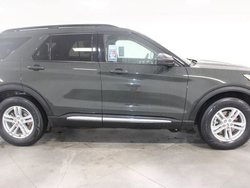 Used 2023 Ford Explorer XLT w/ Equipment Group 202A image 11