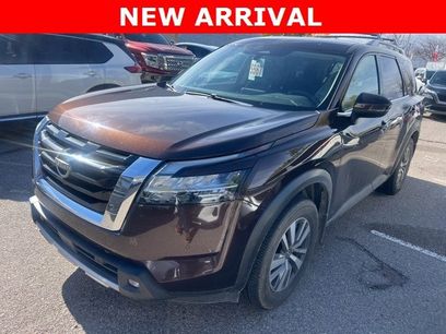 Used 2022 Nissan Pathfinder SL