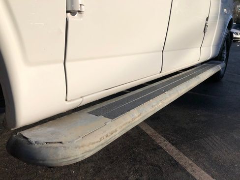 Used 2019 Chevrolet Express 2500 w/ Driver Convenience Package image 14