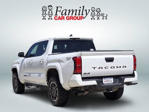 Certified 2025 Toyota Tacoma TRD Sport AWD/4WD image 3