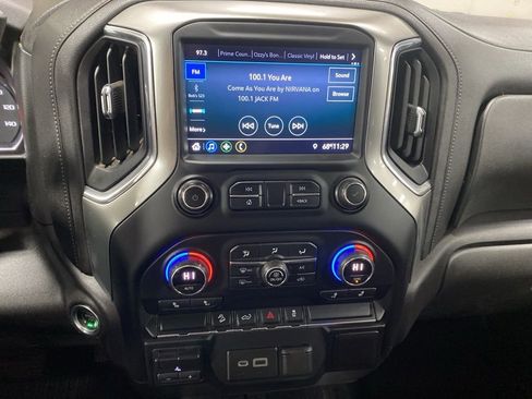 Used 2021 Chevrolet Silverado 2500 LT w/ Convenience Package image 35