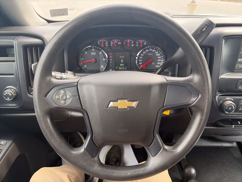 Used 2019 Chevrolet Silverado 1500 W/T AWD/4WD image 18